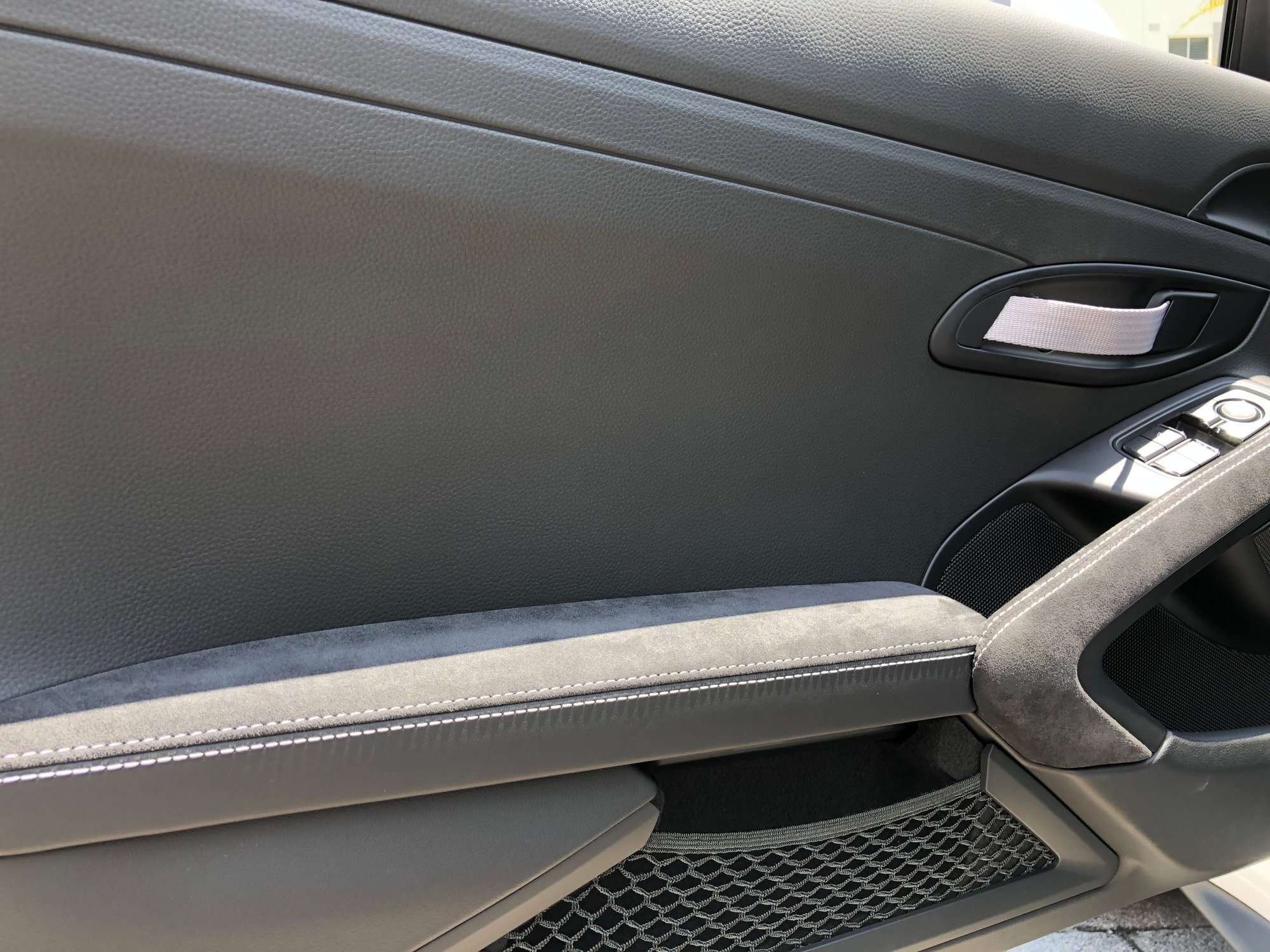 2019 Porsche GT3 - 2019 PORSCHE 911 GT3RS - Used - VIN WP0AF2A97KS165420 - 1,221 Miles - 6 cyl - 2WD - Automatic - Coupe - White - Miami, FL 33146, United States