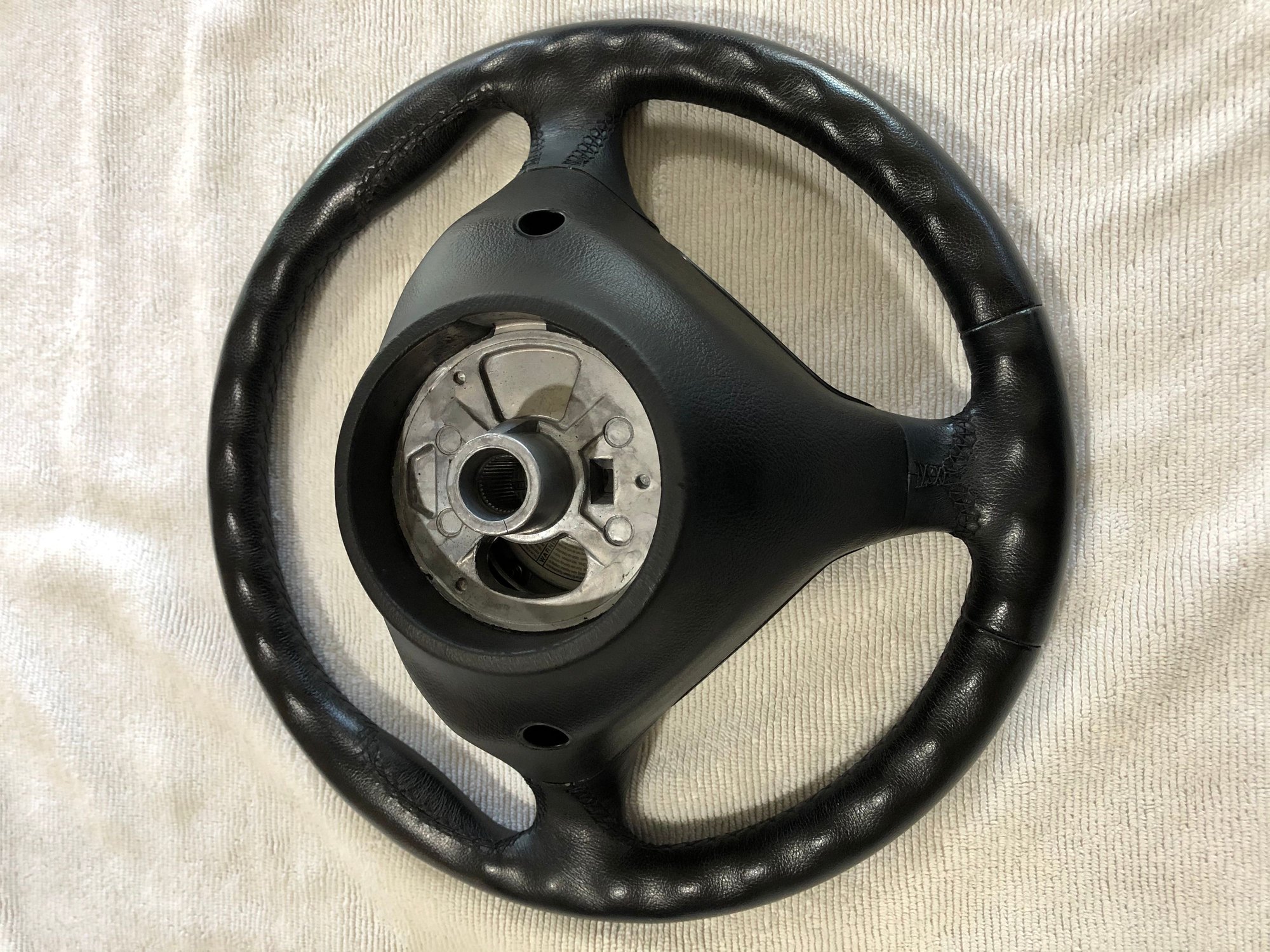 996 / 986 911 Threespoke steering wheel manual transmission Rennlist