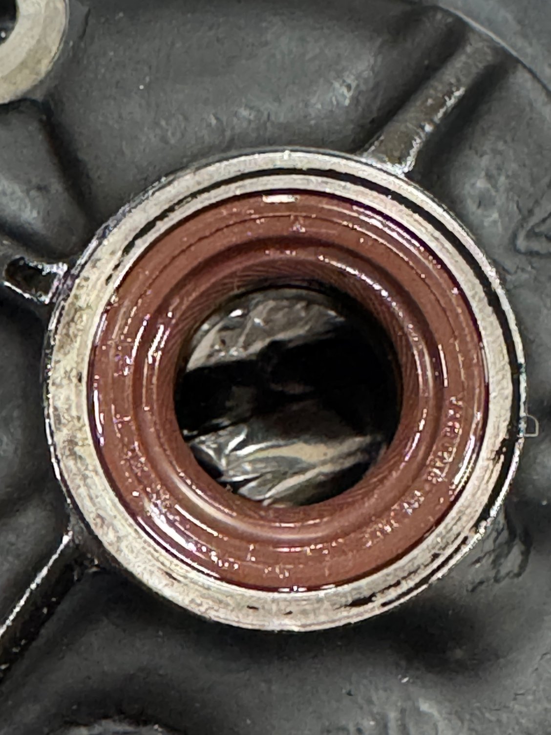 Seal installed easily