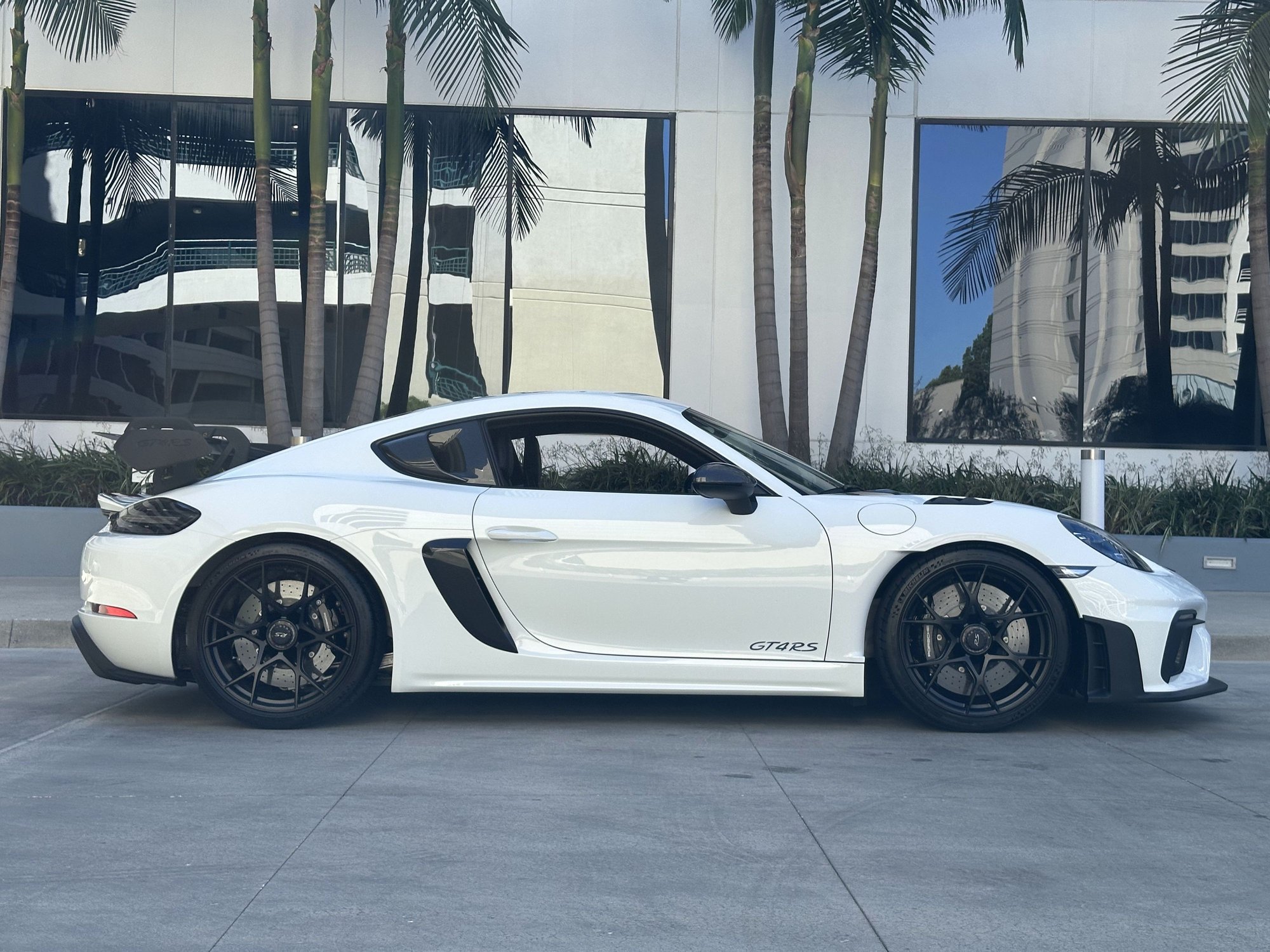 2024 Porsche 718 - 2024 Porsche 718 Cayman GT4 RS Weissach Package - Used - VIN WP0AE2A89RK274871 - 80 Miles - 6 cyl - 2WD - Automatic - Coupe - White - Tarzana, CA 91356, United States