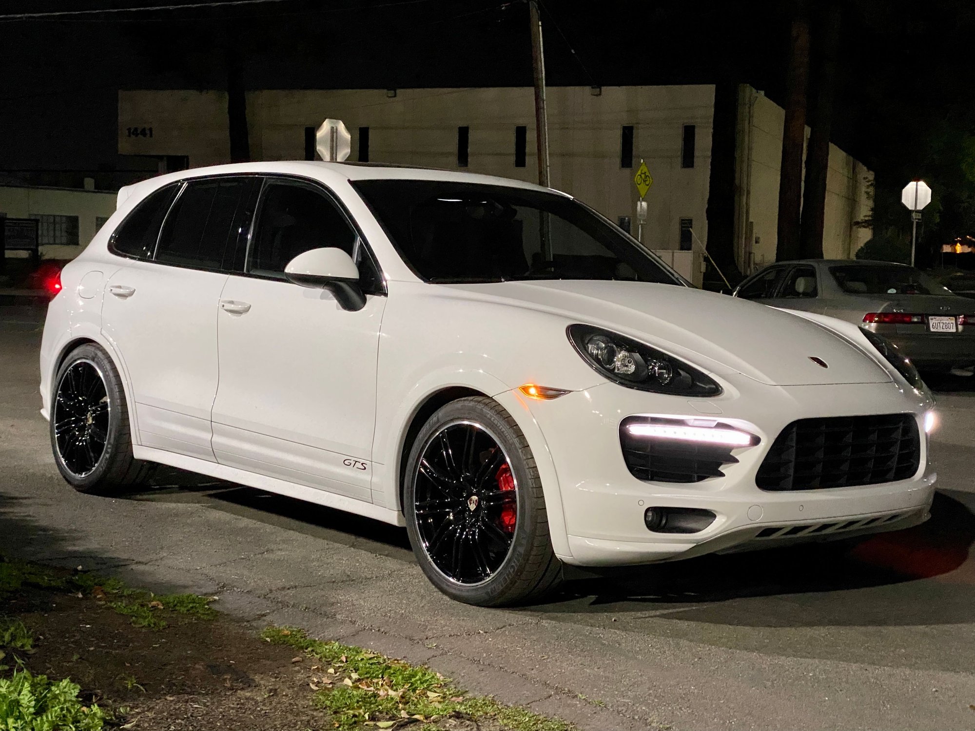 Wheels and Tires/Axles - 21" OEM PORSCHE CAYENNE SPORT EDITION SUMMER WHEEL SET NEW MICHELIN LATITUDE TIRES - Used - 2006 to 2019 Porsche Cayenne - Concord, CA 94520, United States