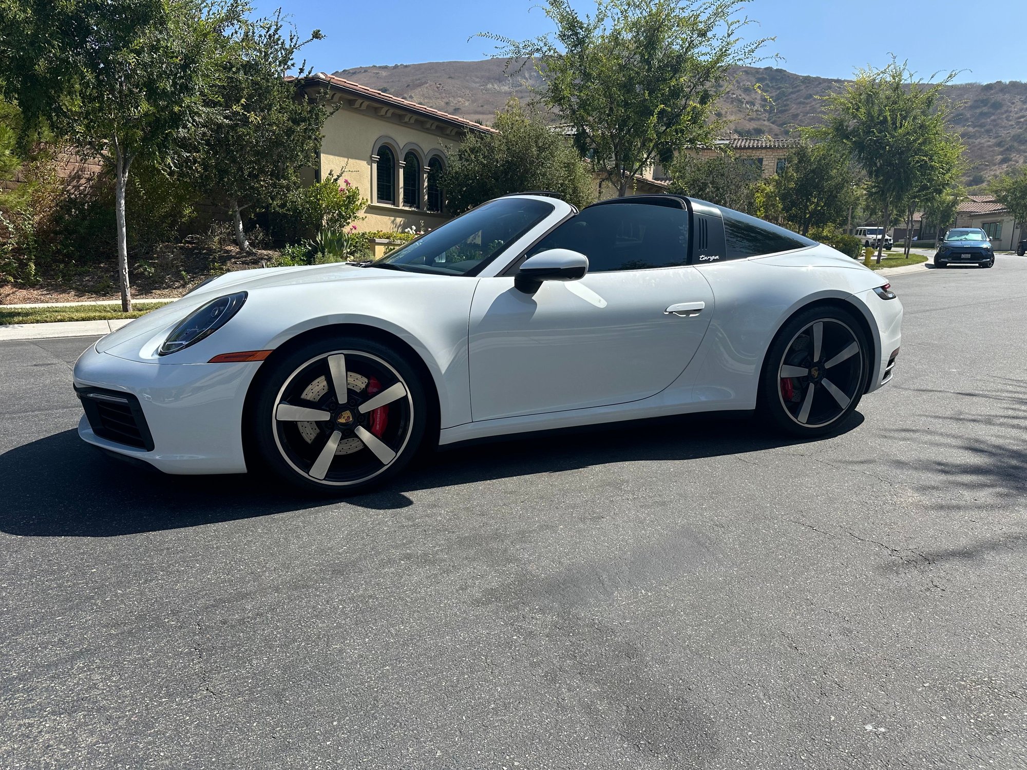 2021 Porsche 911 - 2021 Porsche 911 992 Targa 4S PDK CPO till 27 - Used - VIN WP0BB2A96MS235802 - 10,500 Miles - Automatic - Convertible - White - Irvine, CA 92618, United States