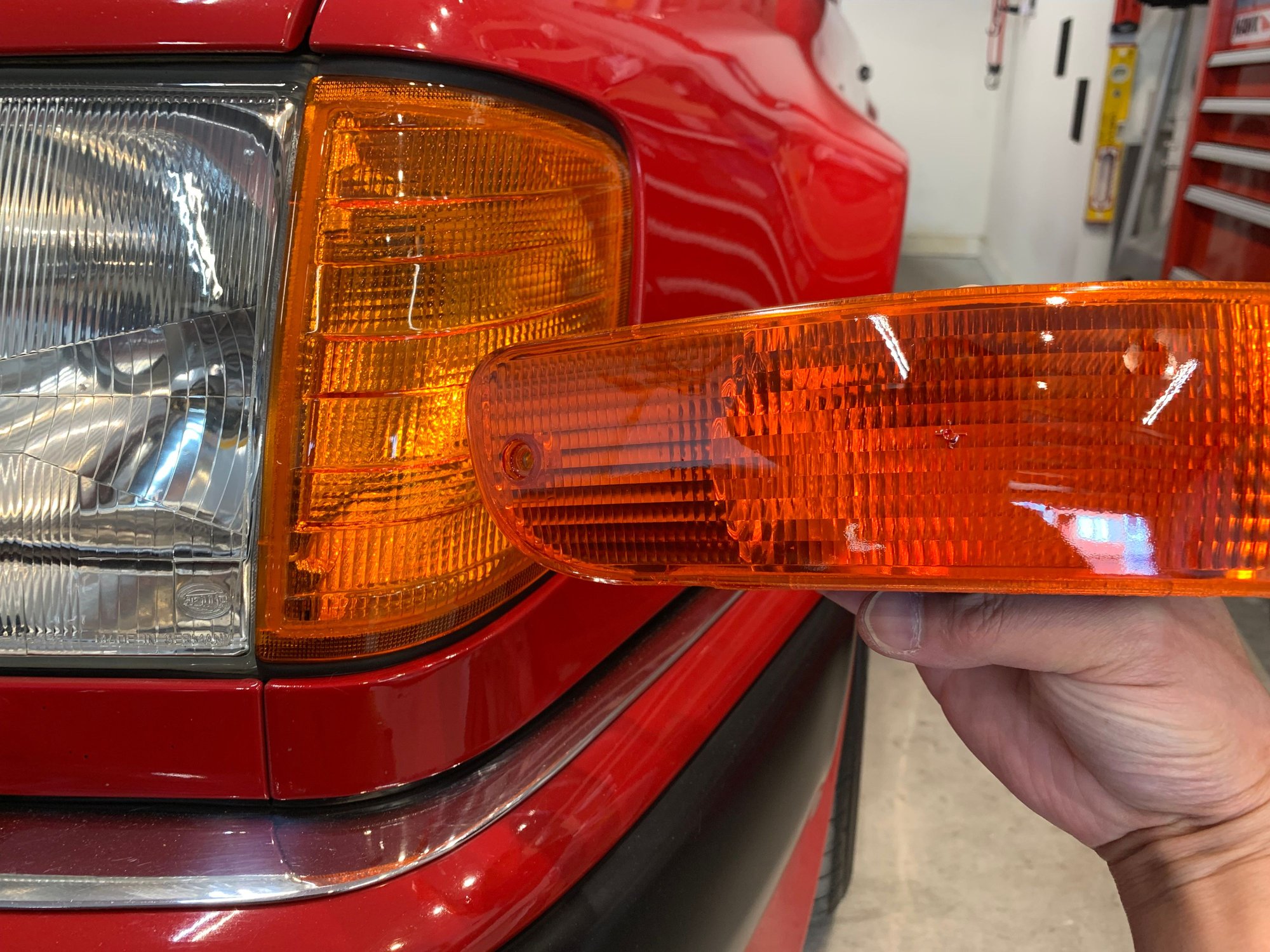 Yellow Amber Turn Signals vs. INTENSIFIED Amber Turn Signals Mercedes