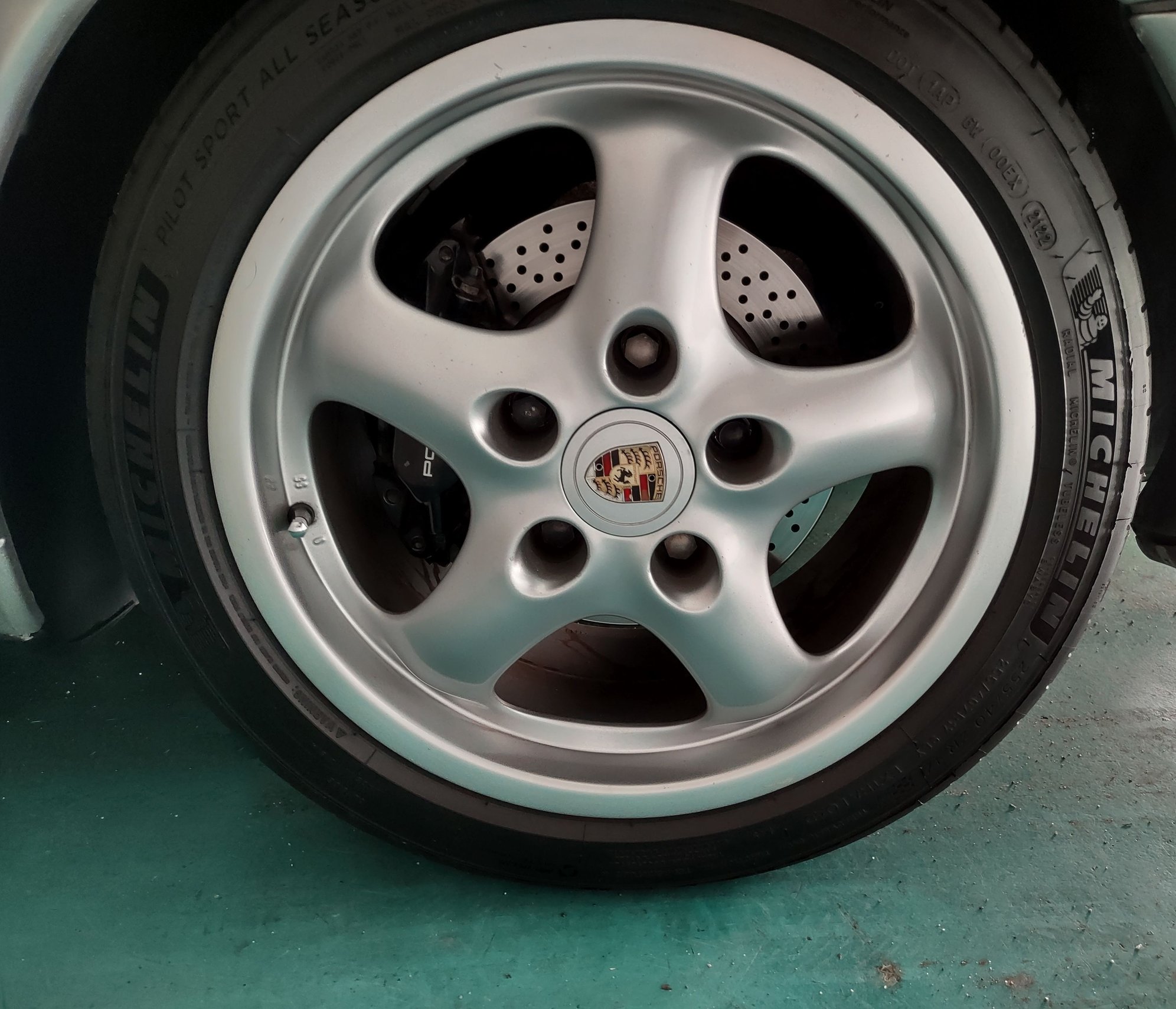 1997 Porsche 911 - 1997 993 Targa Tiptronic - Used - VIN WP0DA2993VS385609 - 150,000 Miles - 6 cyl - 2WD - Automatic - Coupe - Silver - Silverthorne, CO 80498, United States