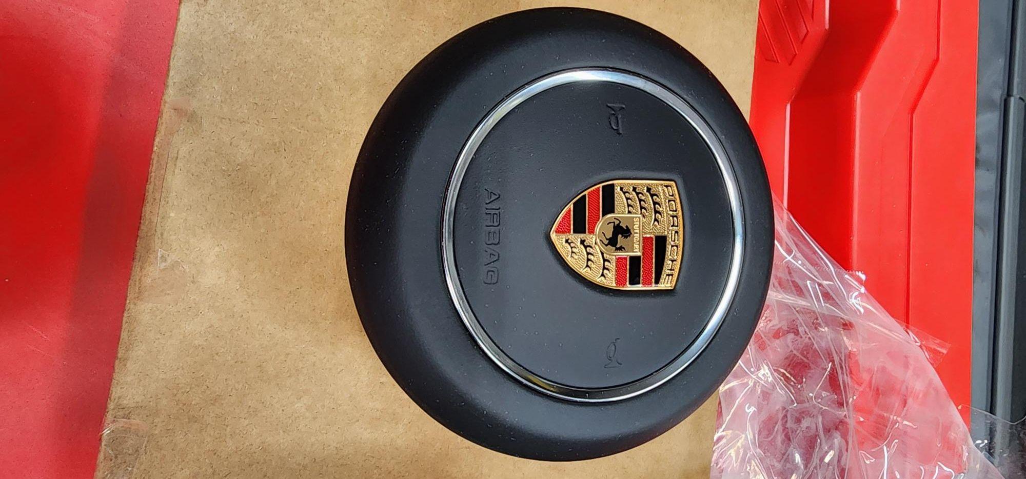 Miscellaneous - Black Leather - 991.2 (2019) Steering wheel Airbag OEM - Used - 2017 to 2019 Porsche 911 - Hazlet, NJ 07748, United States