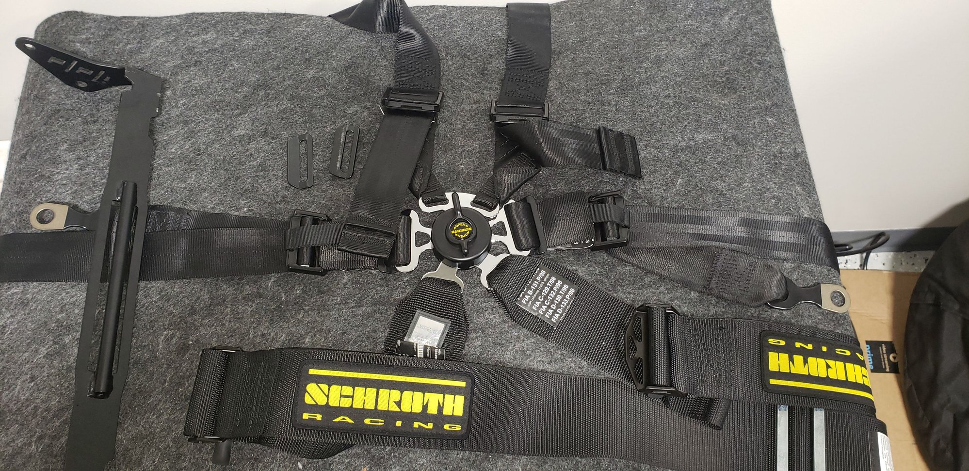 Interior/Upholstery - Porsche GT3 GT4 Schroth 6 Point Harness and BBI Sub Belt Bracket - Used - Renton, WA 98059, United States