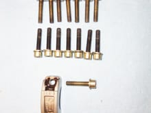 Gold threads were outboard, black threads were inboard on ALL 16 cam bearing caps.