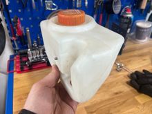 Porsche 964 washer fluid resoervoir