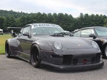 And the rarest beast of all--A Rauh-Welt, signed by the creator--check out that stance!