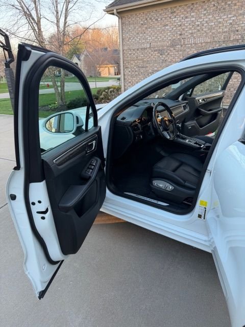 2018 Porsche Macan - 2018 Macan GTS for sale - very low miles - Used - VIN WP1AG2A51JLB65298 - 16,800 Miles - 6 cyl - AWD - Automatic - SUV - White - Cincinnati, OH 45039, United States