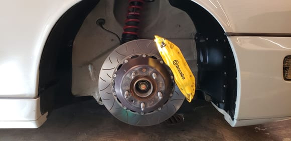 I went the 964 Brembo bolt on kit ... 355 rotors in the front don't allow for 17 inch wheels. They are excellent but definitely overkill and overly expensive. 