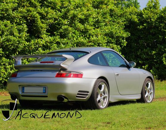 Jacquemond'997GT3Evocation rear wing for Porsche 996