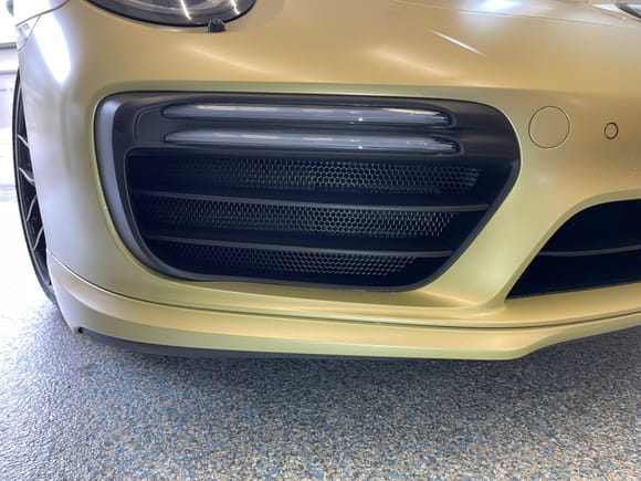 https://www.radiatorgrillstore.com/product-page/porsche-911-991-2-turbo-and-turbo-s-front-side-radiator-grilles