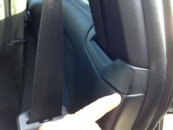 Seat belt interface silicone spray