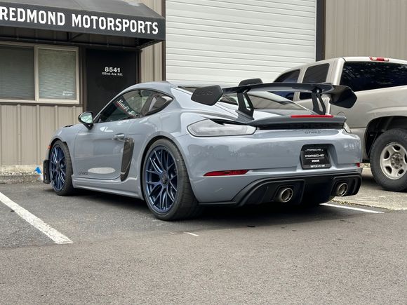 Yes, the lighting dramatically changes the tone of the grey.