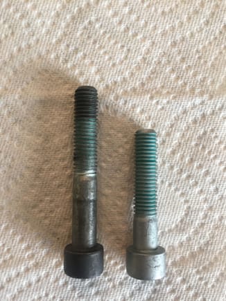 Old bolt on the left, new one from Pelican Parts 900-067-229-01