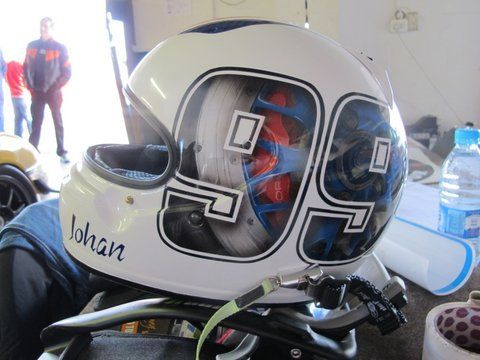 incredible porsche custom helmet