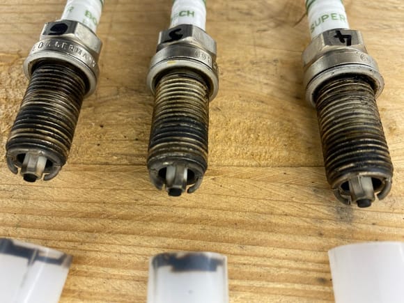 Detail of spark plugs #4 - #6