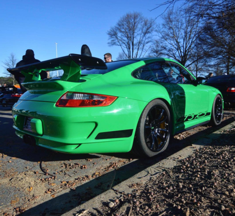 A green 997 with cool wing