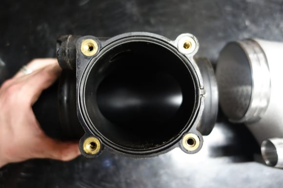 Stock Plenum:
83mm Inlet
88mm Side Outlets