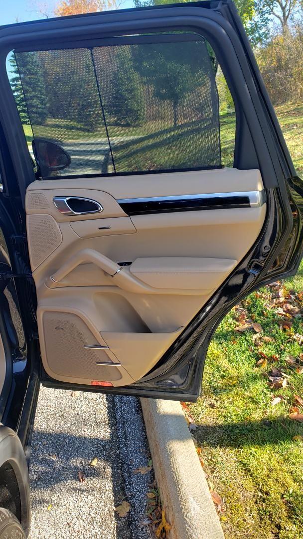 2016 Porsche Cayenne - 2016 Porsche Cayenne Diesel - Used - VIN WP1AF2A23GKA52211 - 44,510 Miles - 6 cyl - AWD - Automatic - SUV - Blue - Chagrin Falls, OH 44022, United States