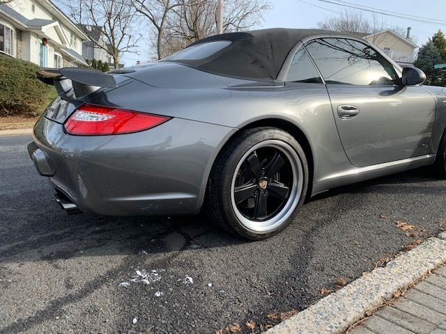 2009 Porsche 911 - 2009 Porsche 911 Carrera Cabriolet 997.2 PDK (22k miles) - Used - VIN WPOCA29989S740677 - 22,285 Miles - 6 cyl - 2WD - Automatic - Convertible - Gray - Staten Island, NY 10307, United States