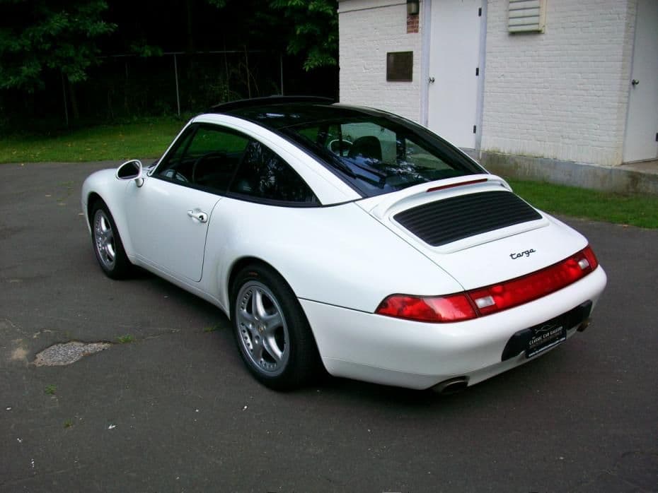 Exterior Body Parts - WTB: 993 Rear motorized spoiler/decklid with motorized spoiler, GP White preferred - Used - 1996 to 1998 Porsche 911 - San Rafael, CA 94901, United States