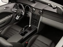 07mustang interior sport appearance package with color accent j4o5635