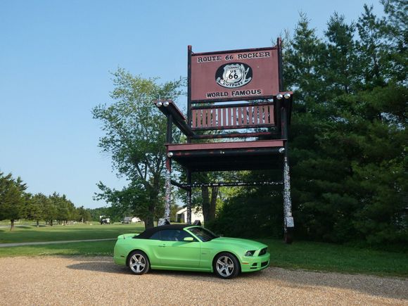 World's largest rocking chair in Cuba IL