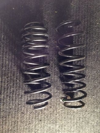Eiback pro kit rear spring on the left. On the right the OEM rear spring.