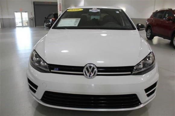 6speed M/T White 2016 Golf R with 10,000 miles-$35,988