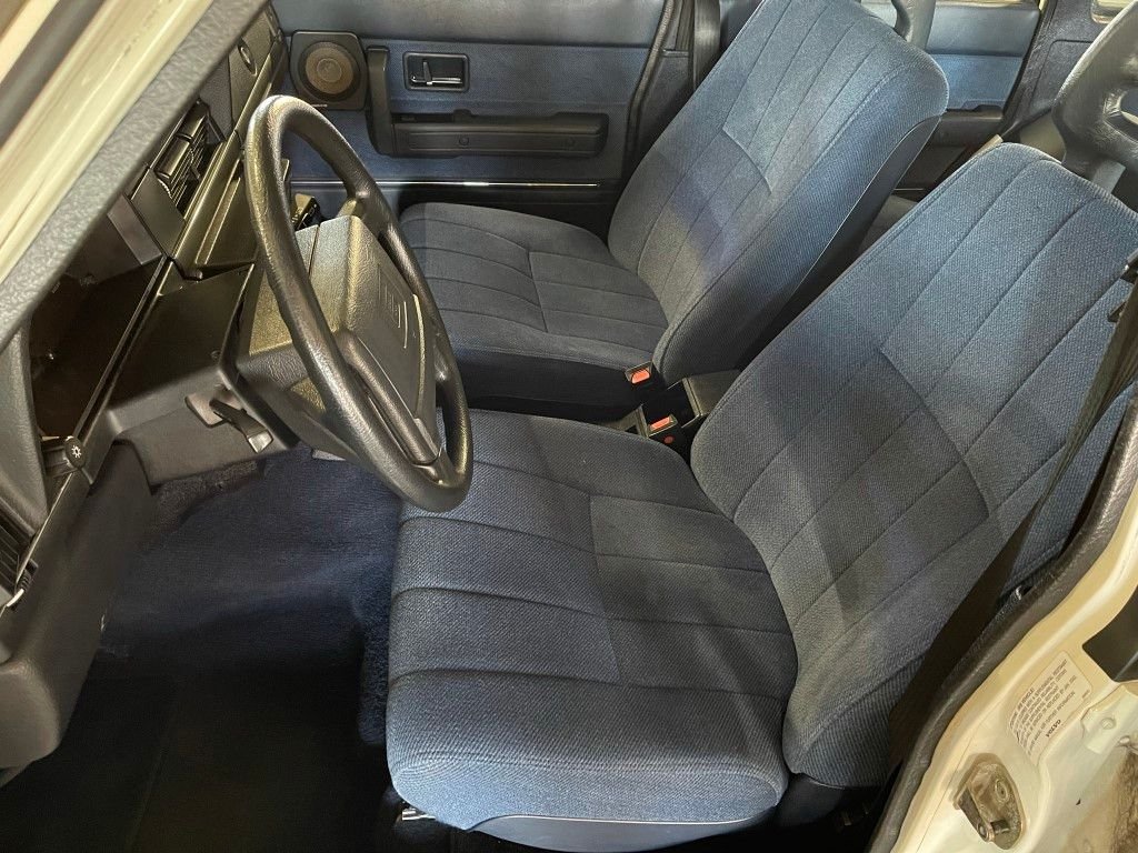 1992 Volvo 240 - 1992 Volvo 240 Wagon *One Owner* *Excellent Condition* - Used - VIN YV1AW8806N1927487 - 4 cyl - 2WD - Automatic - Wagon - White - Exton, PA 19341, United States