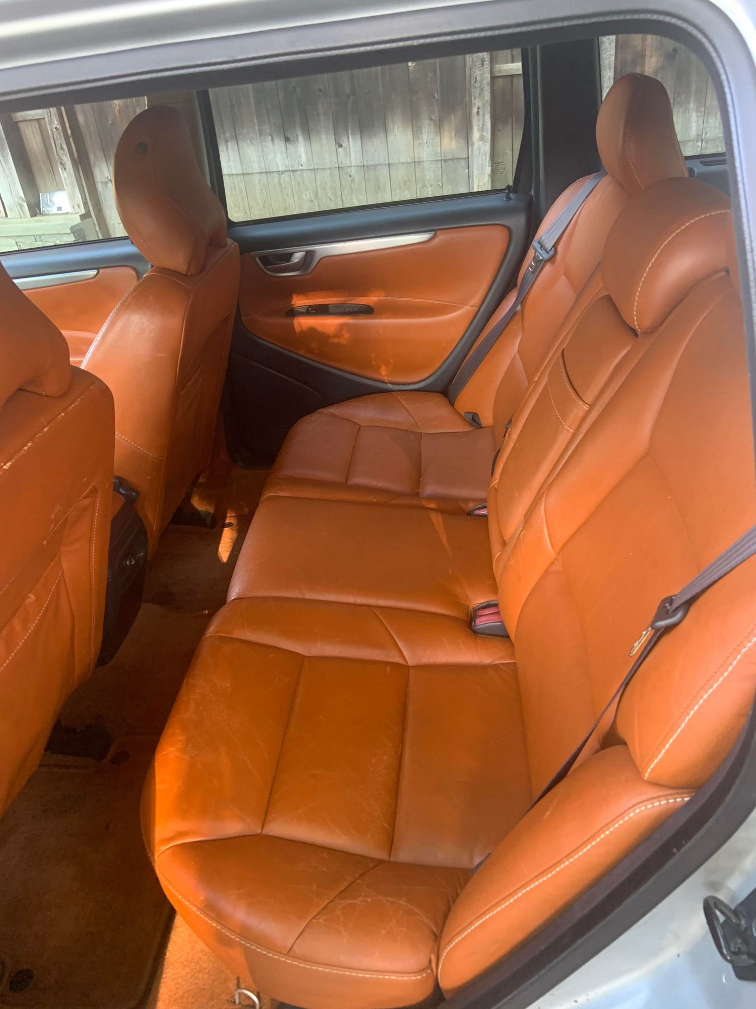 2004 Volvo V70 - 2004 V70 R  6 speed stick $5,500 needs work but looks good - Used - VIN YV1SJ52Y842449923 - 208,000 Miles - 5 cyl - AWD - Manual - Wagon - Silver - Middletown, CT 06457, United States