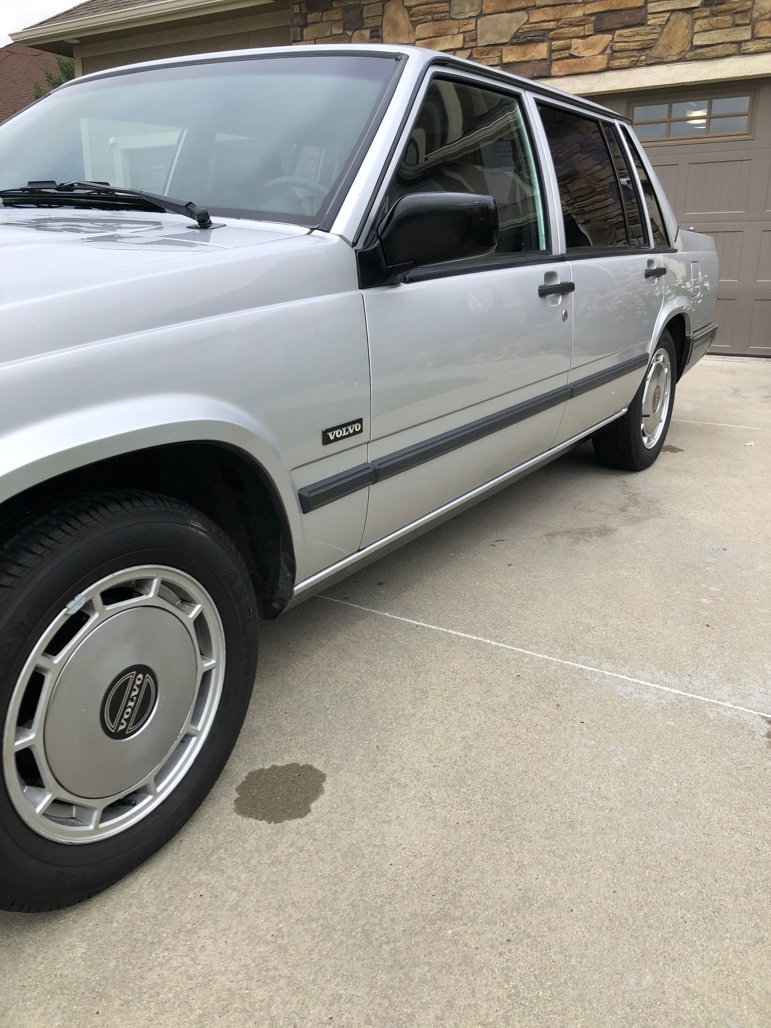 1991 Volvo 740 - 1991 Volvo 740 turbo - Used - VIN YV1FA8744M2524190 - 135,614 Miles - 4 cyl - 2WD - Automatic - Sedan - Silver - Johnston, IA 50131, United States