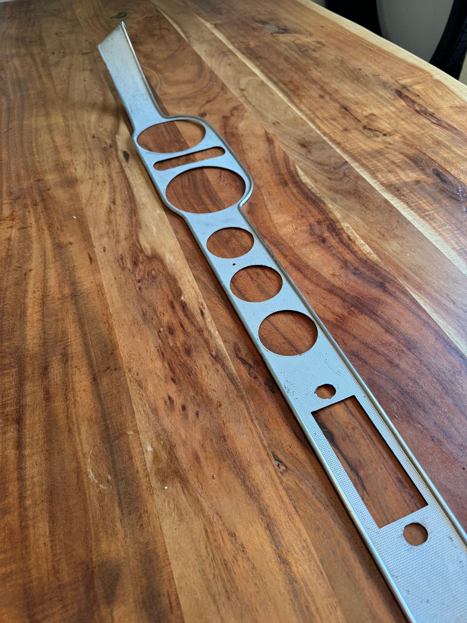 Interior/Upholstery - P1800 Dashboard Fascia Original including edge trim bezel - Used - All Years Volvo All Models - Miami, FL 33133, United States