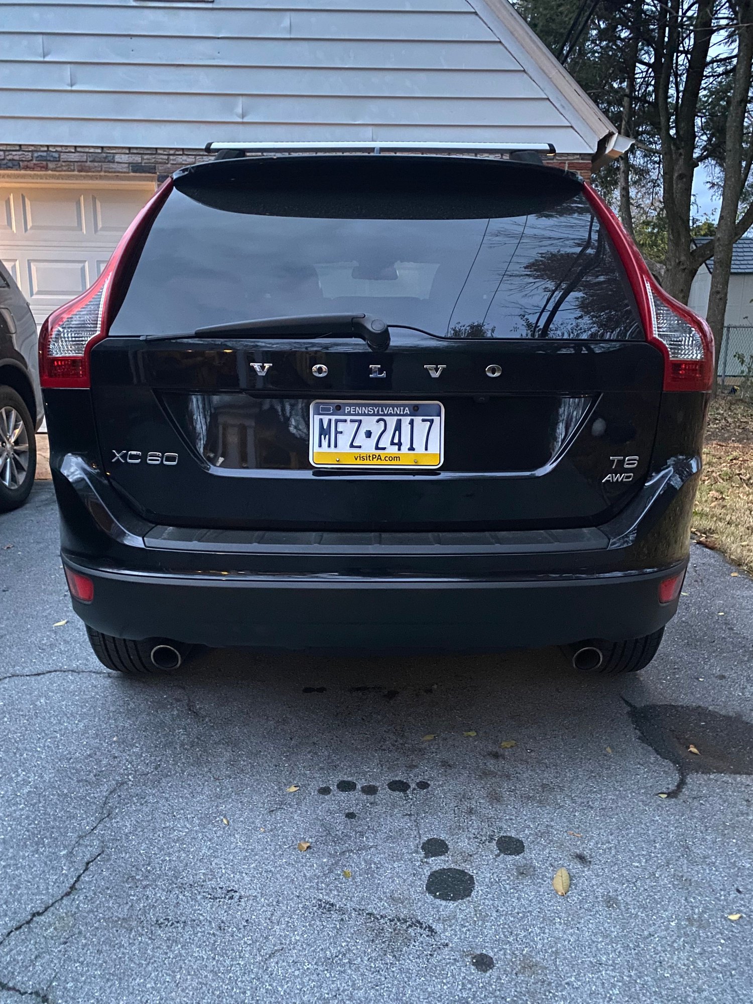 2011 Volvo XC60 - 2011 xc60 mechanic special - Used - VIN YV4902DZXB2147605 - 173,550 Miles - 6 cyl - AWD - Automatic - SUV - Black - Allentown, PA 18104, United States