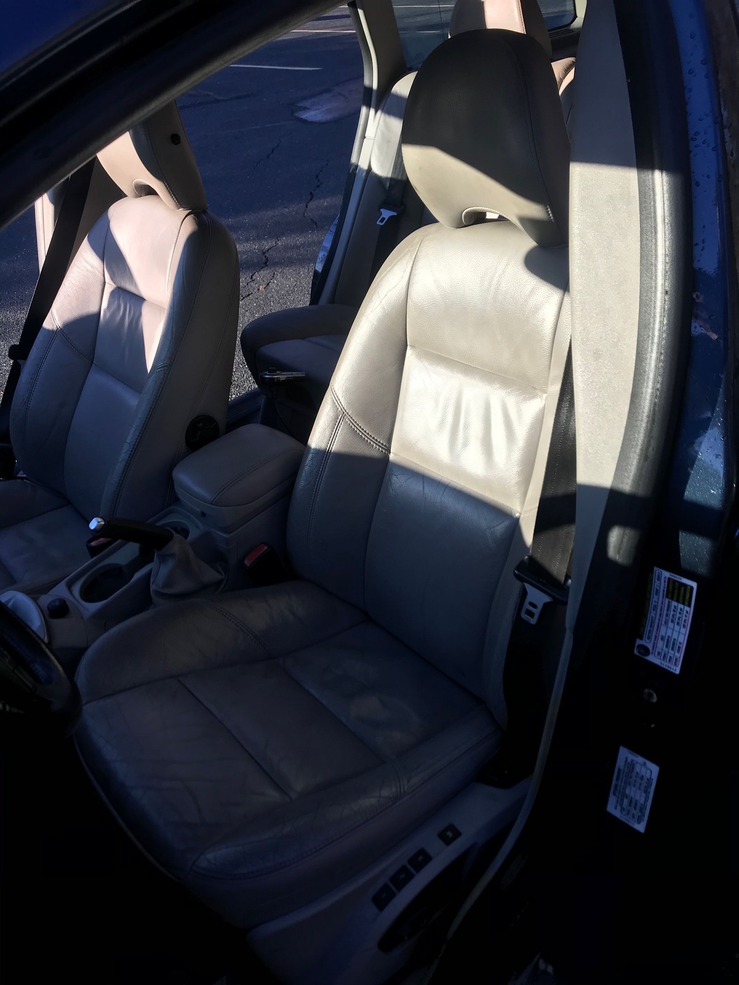 2006 Volvo V50 - FS:2006 V50 T5 AWD -- 2nd owner, lightly modified - Used - VIN YV1MJ682862198115 - 138,100 Miles - 5 cyl - AWD - Automatic - Wagon - Blue - New Haven, CT 06520, United States