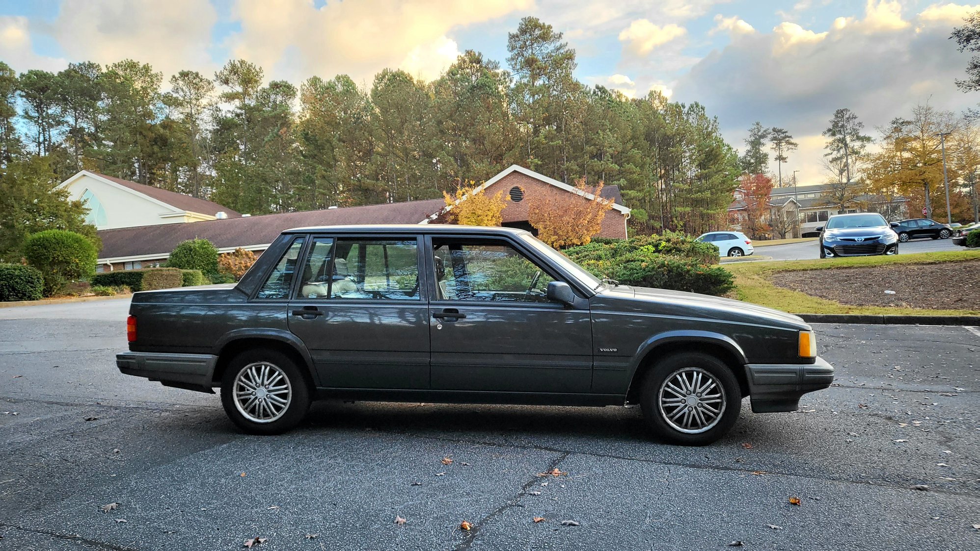 1992 Volvo 740 - Daily Driver Ready 1992 Volvo 740! It will defeat the recession! - Used - VIN YV1FA8842M2526812 - 115,120 Miles - 4 cyl - 2WD - Automatic - Sedan - Gray - Atlanta, GA 30318, United States