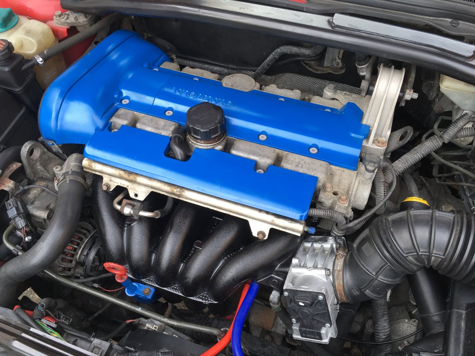 Turbo Intake Manifold Installed Inside a Normally-Aspirated S60 - Volvo