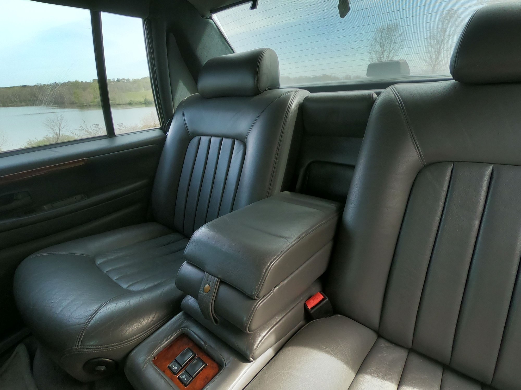 1995 Volvo 960 - For Sale: 1995 Volvo 960 Executive (Extended Wheelbase/Diplomatic Services Car) - Used - VIN YV1KS9618S1058355 - 229,000 Miles - 6 cyl - 2WD - Automatic - Sedan - Blue - Exton, PA 19341, United States