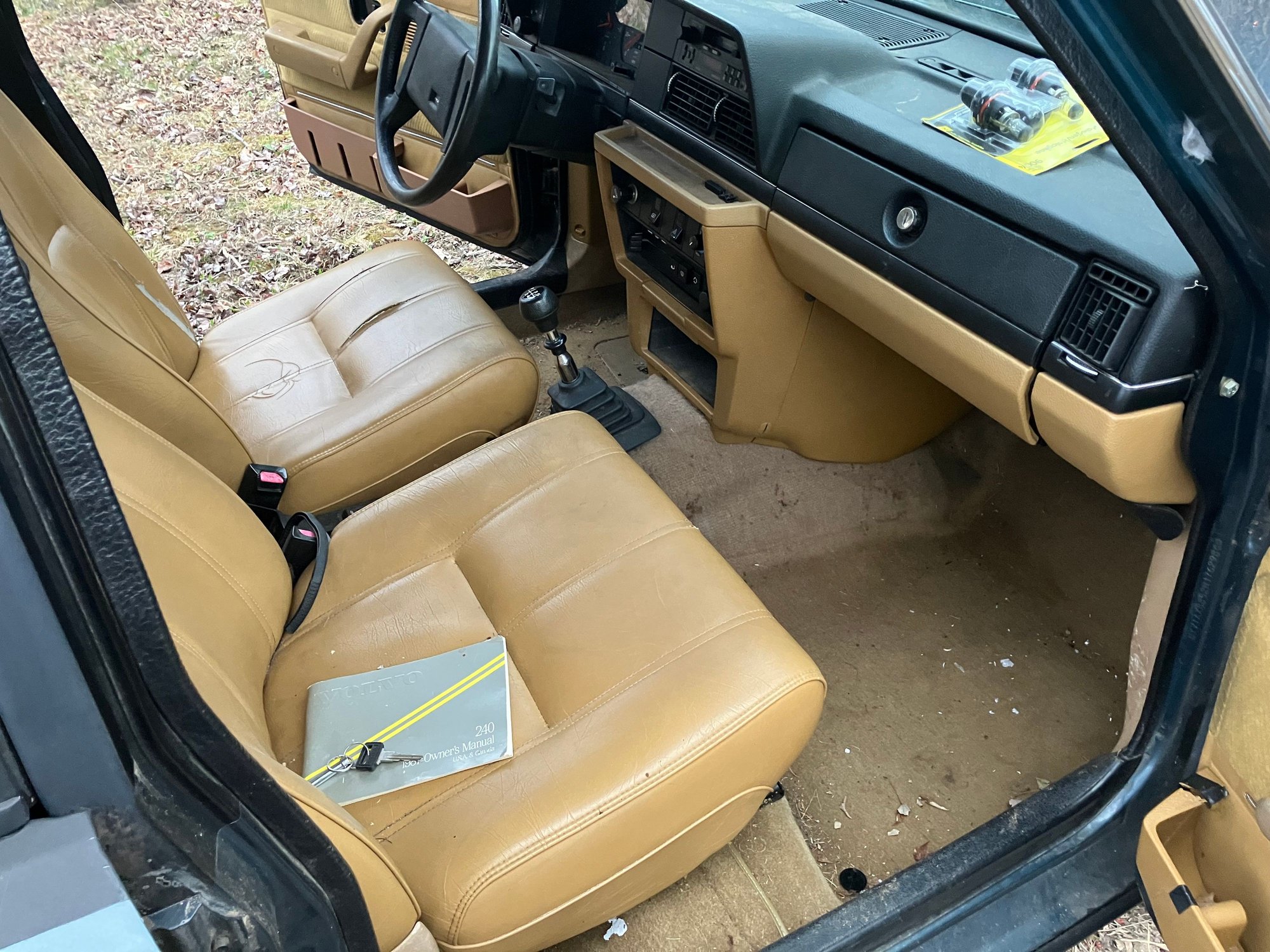 1987 Volvo 244 - 1987 240 DL Wagon - Used - VIN Y240DLYY1987Y804 - 300,000 Miles - 4 cyl - Manual - Wagon - Blue - Frederick, MD 21771, United States