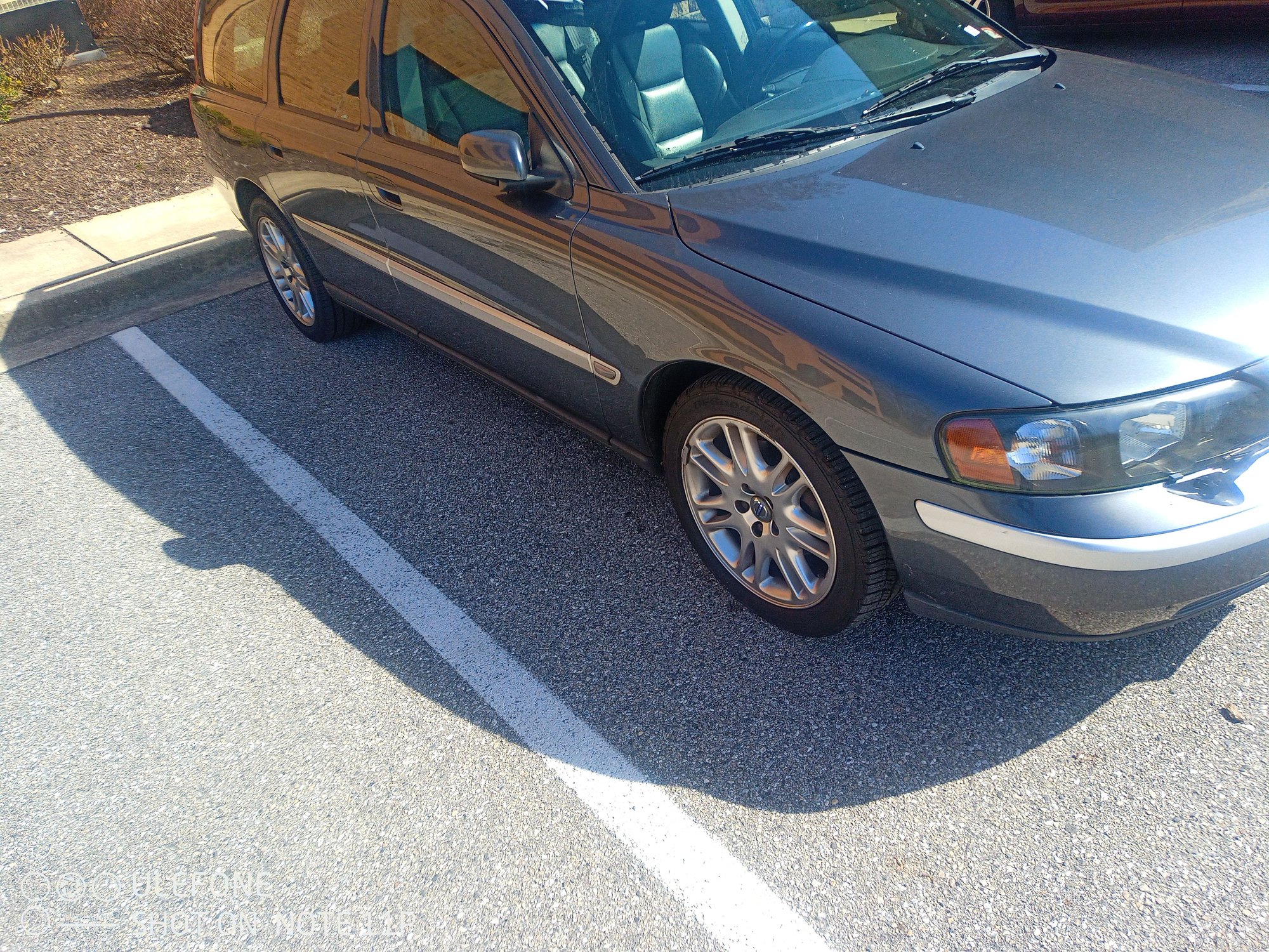 2004 Volvo V70 - Volvo V70 titanium limited edition - Used - VIN YV1SW59VX42367415 - 221,512 Miles - 5 cyl - 2WD - Automatic - Wagon - Silver - Bowie, MD 20715, United States