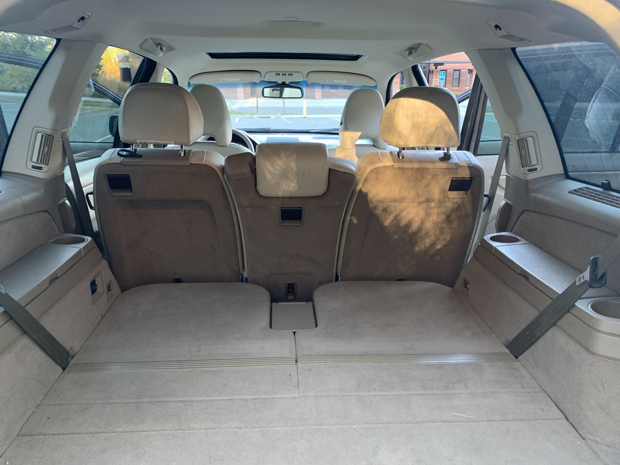 2012 Volvo XC90 - Original Owner selling Volvo XC90 AWD - Used - VIN YV4952cz8c1625885 - 100,561 Miles - 6 cyl - AWD - Automatic - SUV - Gray - Fairfield, CT 06825, United States