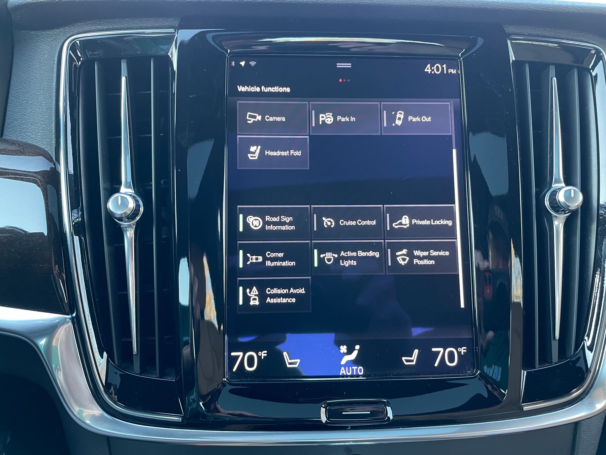 2017 Volvo S90 - 2017 Blue S90 T6 Momentum - Used - VIN YV1A22MKXH1005941 - 120,000 Miles - 4 cyl - AWD - Automatic - Sedan - Blue - Sparta, NJ 07871, United States