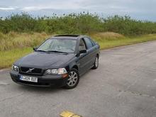 Volvo S40,  old speed bump