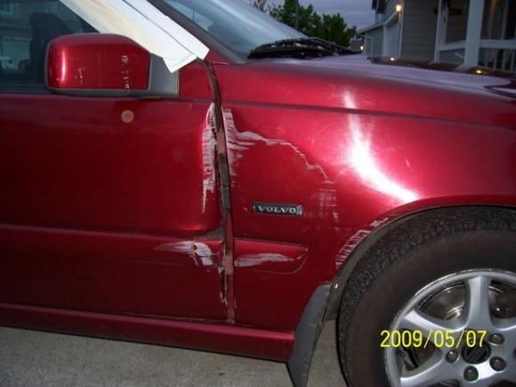 It Looks Like The Frame Was Damaged A Little