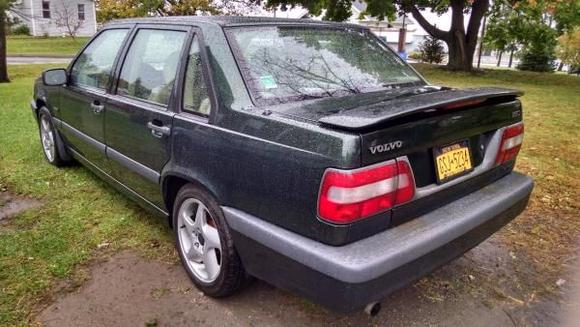 Junkyard trunk with wing