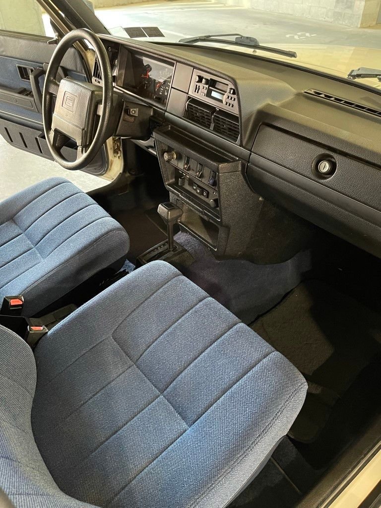 1992 Volvo 240 - 1992 Volvo 240 Wagon *One Owner* *Excellent Condition* - Used - VIN YV1AW8806N1927487 - 4 cyl - 2WD - Automatic - Wagon - White - Exton, PA 19341, United States