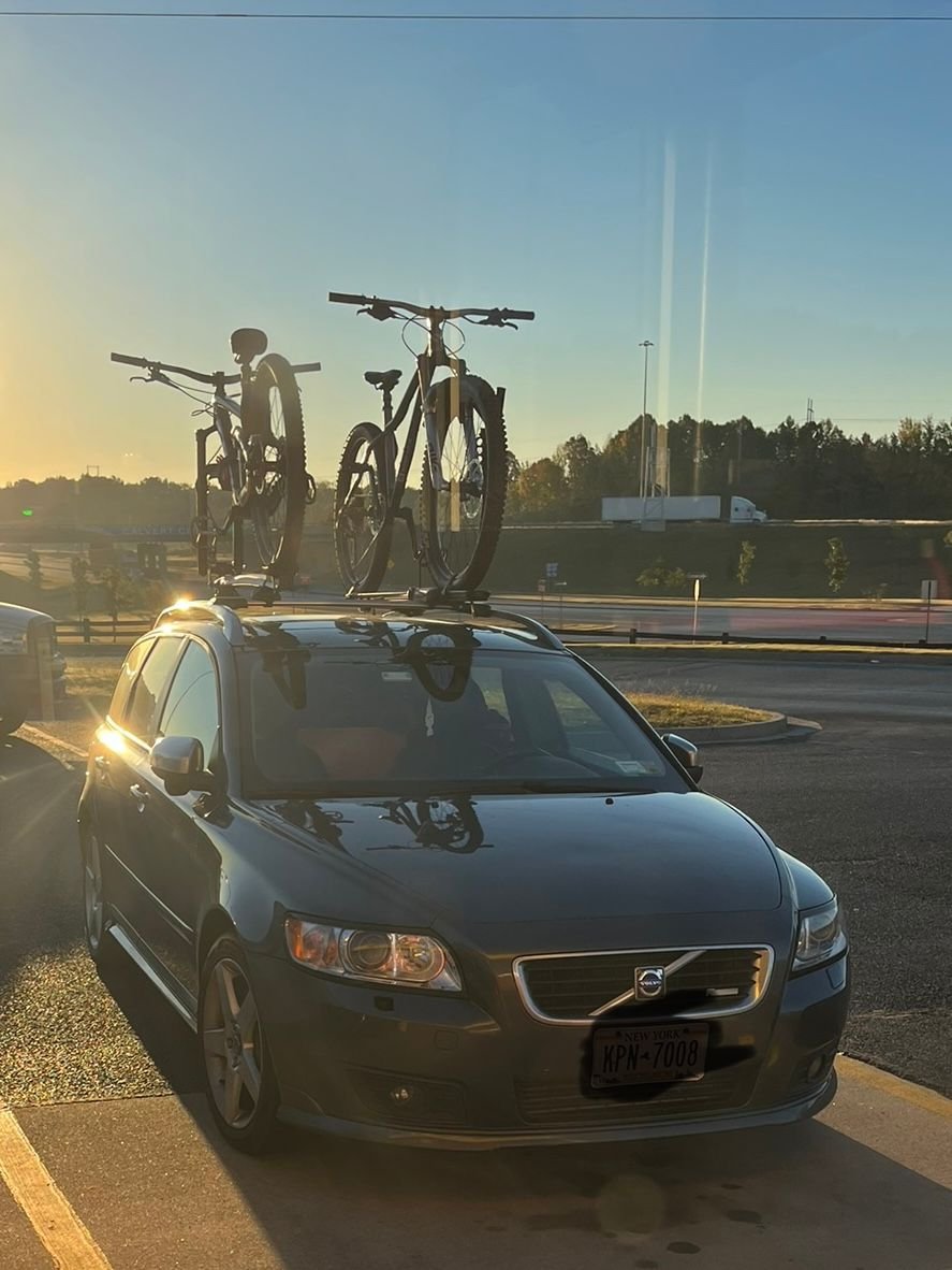 2010 Volvo V50 - 2010 *AWD* *6 speed manual* V50 R-Design T5 - Used - VIN YV1672MJ3A2573933 - 163,000 Miles - 5 cyl - AWD - Manual - Wagon - Gray - Frisco, CO 80443, United States