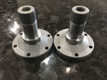 Chromoly axle stubs.